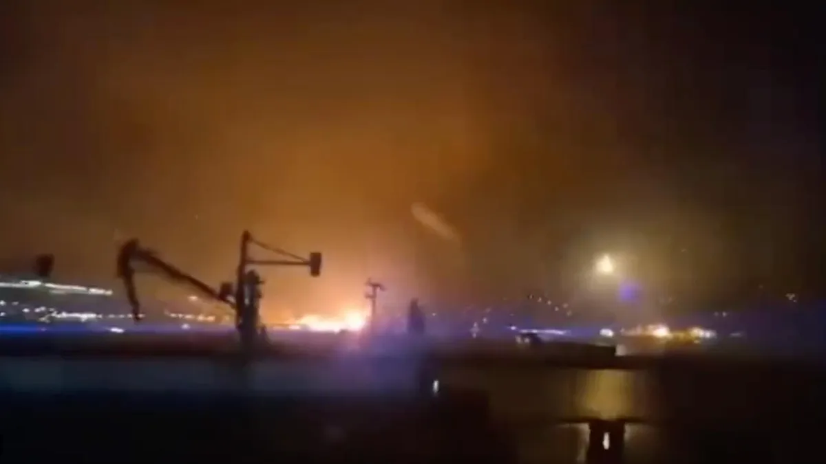 Ucraina atacă portul rus Novorosiisk (sursa: X/Meanwhile in Ukraine)