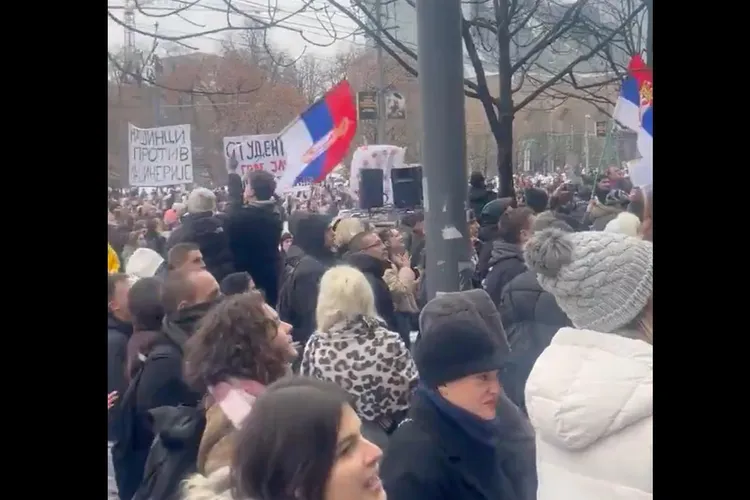 Proteste studențești în Belgrad împotriva președintelui (sursa: X/Jakub Bielamowicz)