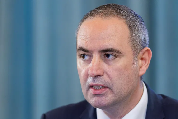 Schema activelor lui Nazare pe firmă (sursa: Facebook/Alexandru Nazare)