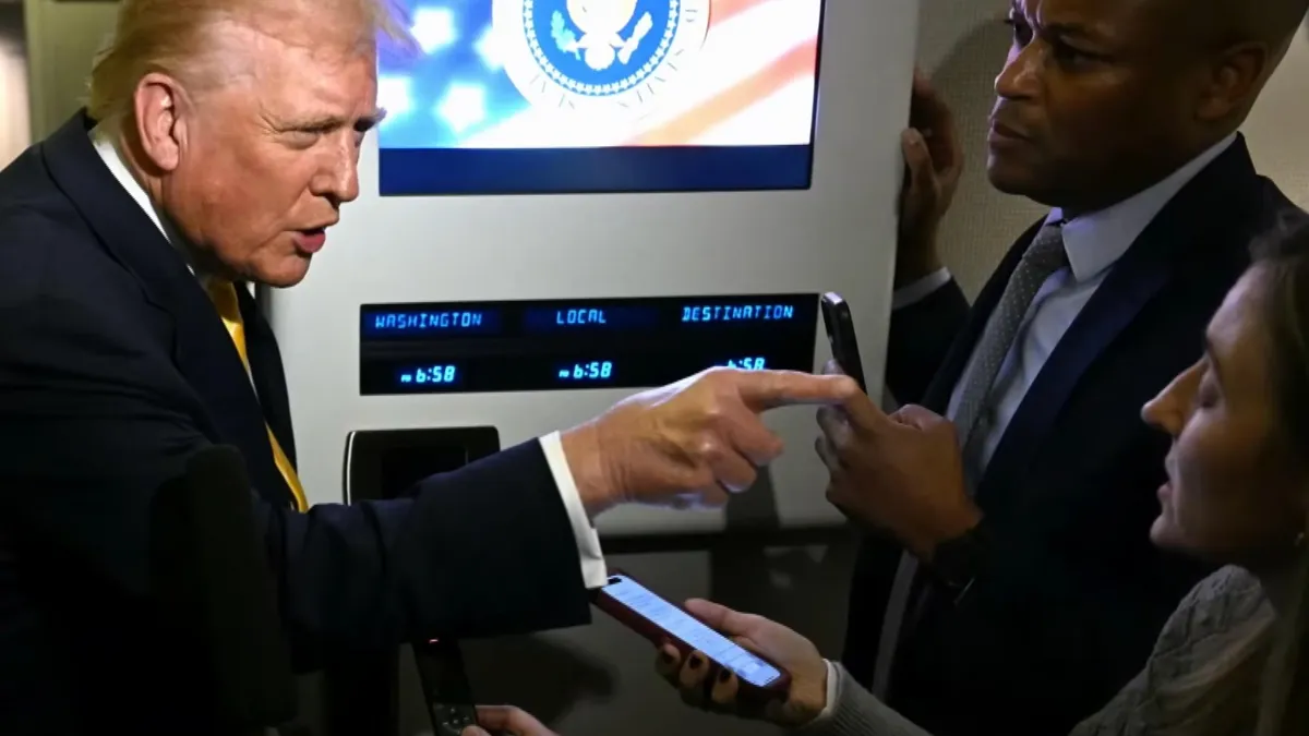 „Piggy”, insulta lui Trump către o jurnalistă (sursa: YouTube/Inside Edition)