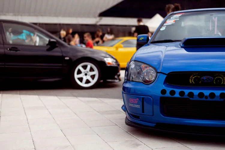 Mașina, leasing operațional sau cumpărare (sursa: Pexels/Vitali Adutskevich)