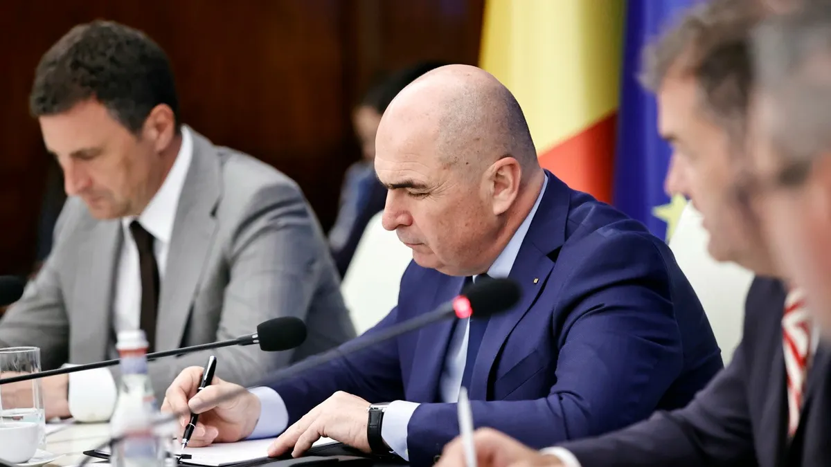 Surpriză: numărul bugetarilor din administrația centrală a crescut în iulie, față de iunie Foto: Facebook