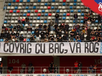 Galeria Steaua București își bate joc de Ciolacu Foto: Reddit