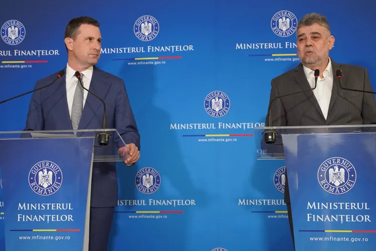 Guvernul continuă să facă sute de angajări Foto: Facebook