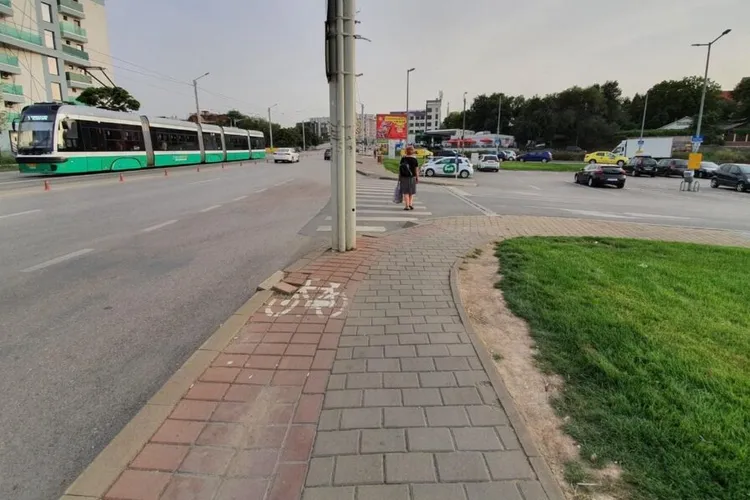 La Iași, Poliția cere Primăriei să repare de urgență pistele pentru biciclete (sursa: ziaruldeiasi.ro)