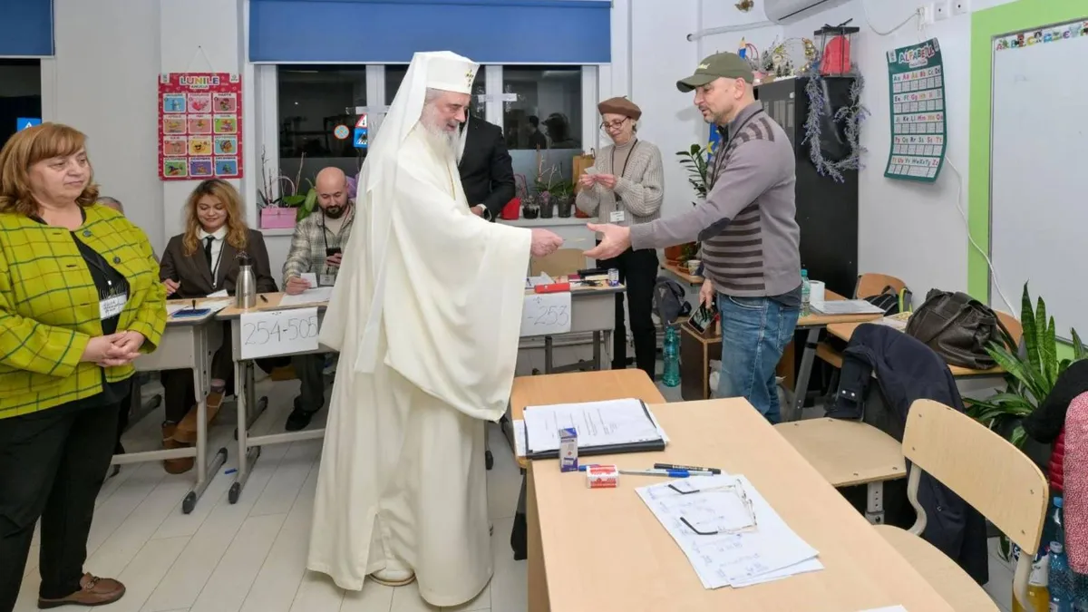 Patriarhul Daniel a votat la alegerile din București (sursa: basilica.ro)