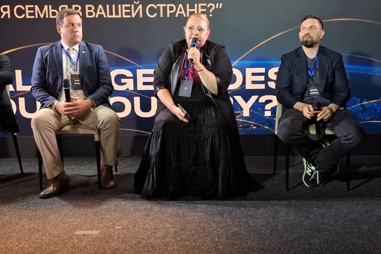 Diana Șoșoacă, la Moscova, la Congresul Tatălui Foto: Facebook