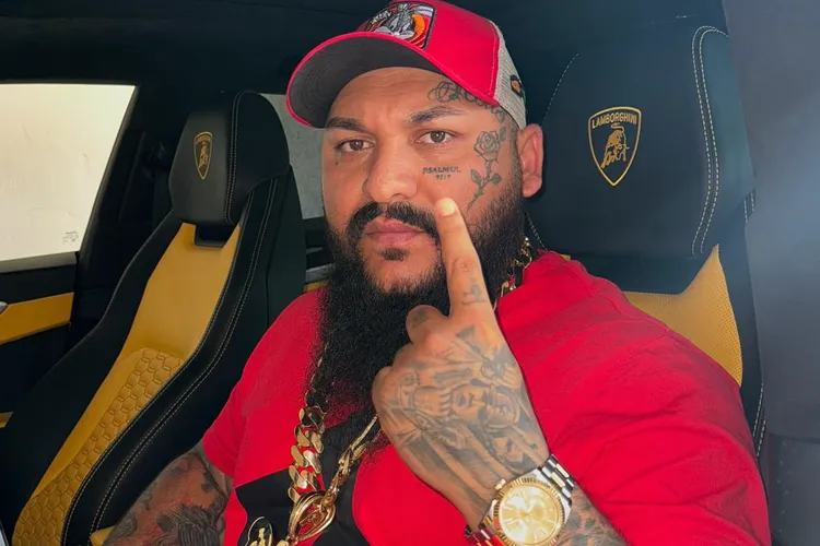 VIDEO Dani Mocanu promovează Rusia. Foarte popularul manelist dă „Rusia vibe special” în concerte