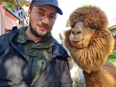 Godină povestește cum l-au stors doi instalatori Foto: Facebook