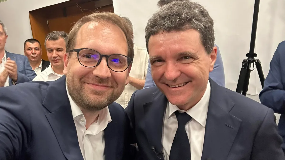 Bucureștenii îi susțin masiv pe Nicușor Dan și USR, arată CURS Foto: Facebook