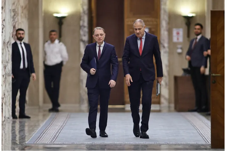Articol straniu în Adevărul, citând „surse”: Neacșu ar fi garantat pentru Niculescu, în PSD, iar premierul l-a solicitat în Guvern