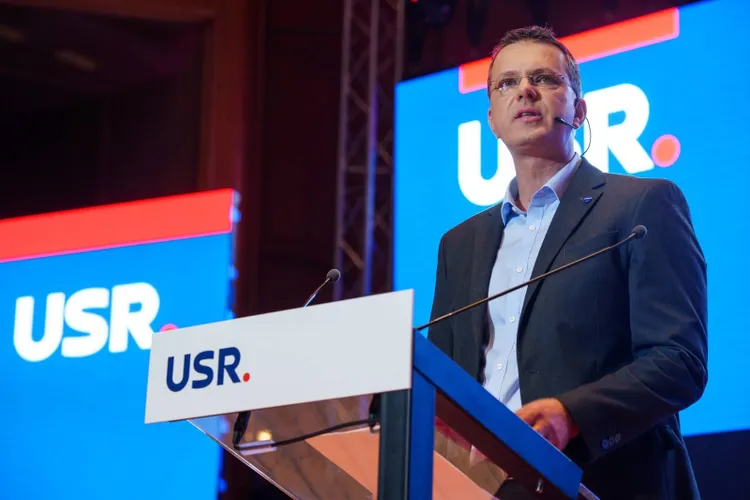 USR vrea în Guvern cu PSD-PNL (sursa: Facebook/Ionuț Moșteanu)