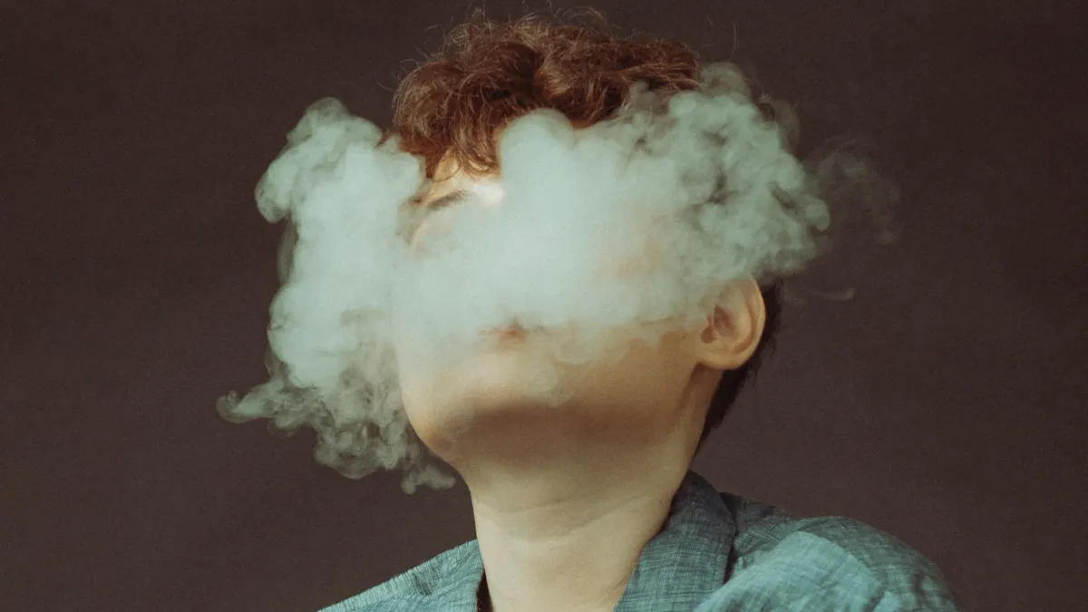 Țigările electronice, interzise minorilor (sursa: Pexels/Vinh Chế)