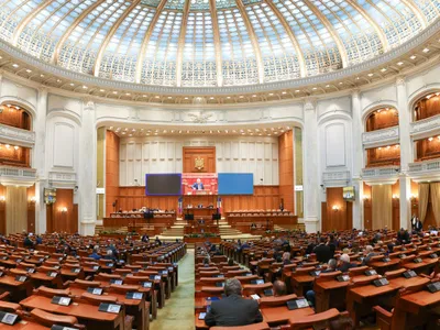 Suma uriașă pe care au primit-o partidele parlamentare Foto: Inquam/George Calin