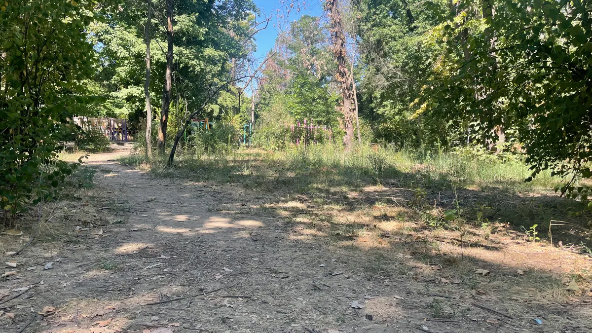 Parcul Herăstrău, un maidan prăfuit, abandonat