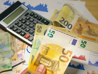 Ratele bancare, din ce în ce mai greu de plătit (sursa: Pexels/Jakub Zerdzicki)