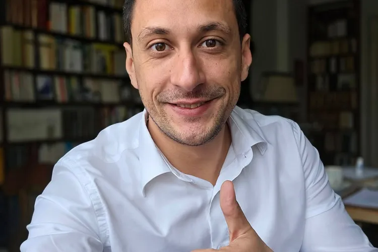 Consilierul lui Bolojan arată că un guvern minoritar, fără PSD, ar putea face mai multe reforme Foto: Facebook Vlad Gheorghe