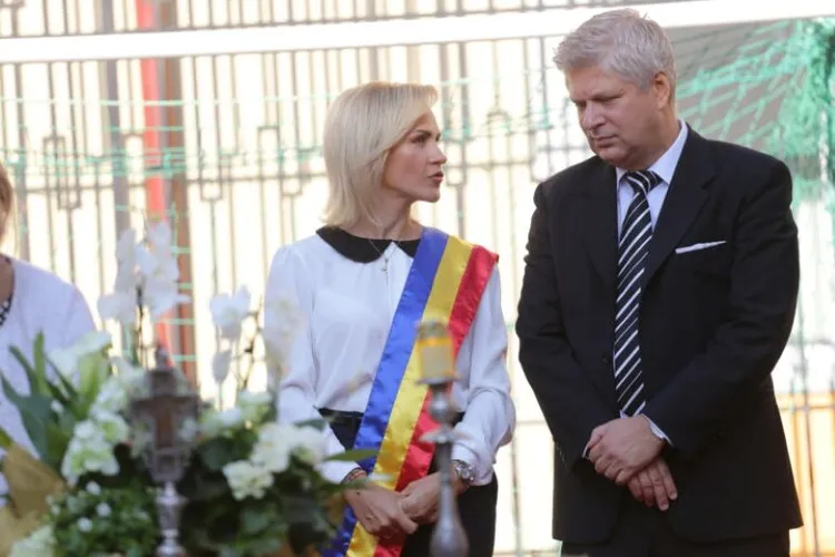 Înalta Curte a lui Savonea i-a dat diamantele înapoi ex-primarului Tudorache, deși a fost condamnat Foto: Inquam/Adel al-Haddad