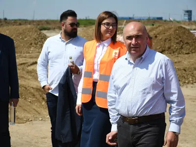 Bolojan, proiecte de infrastructură pe bandă rulantă Foto: Facebook