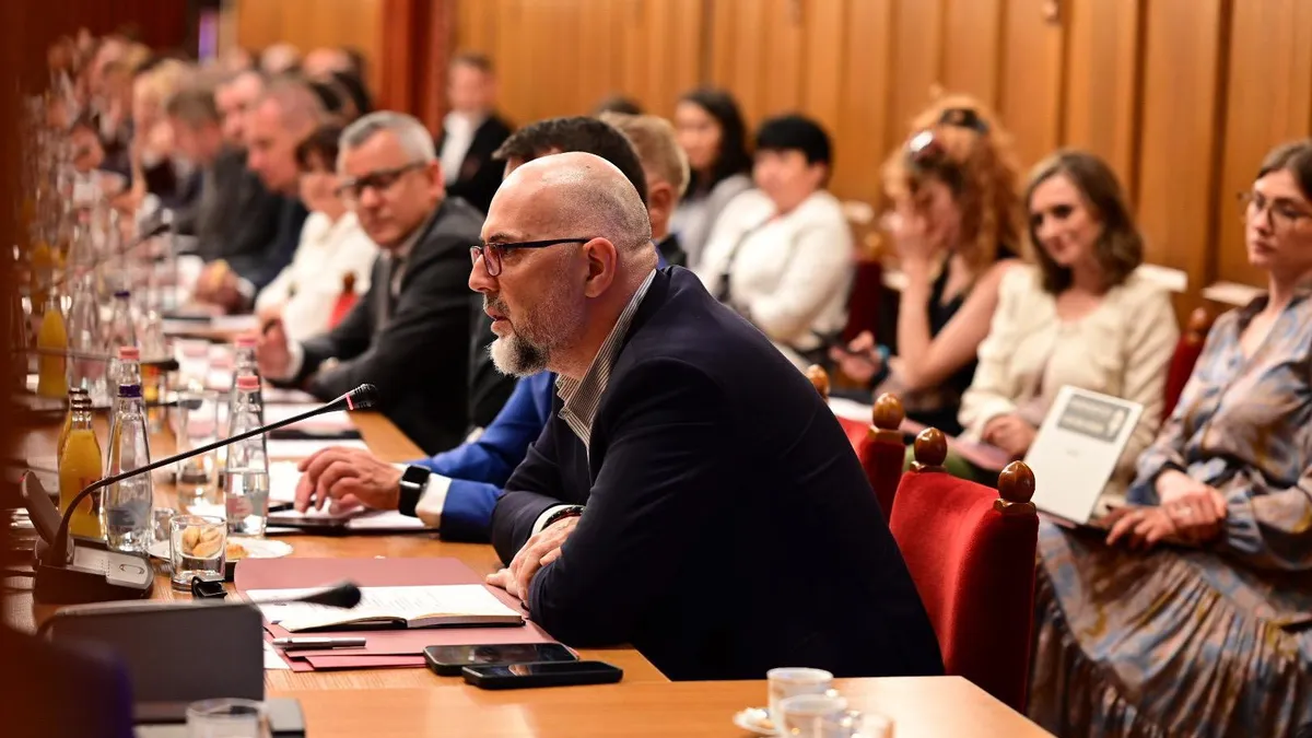 Programul de guvernare blocat, fără premier (sursa: Facebook/Kelemen Hunor)