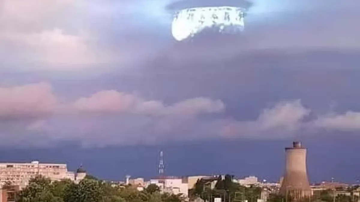 Teoria OZN-ului românesc, infirmată de MApN (sursa: dailymail.co.uk)