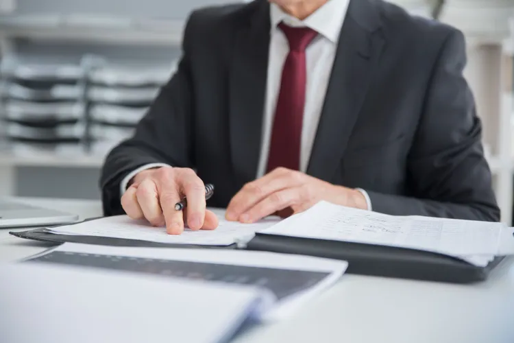 Ajutorul de deces a ajuns la 9.192 de lei în 2026: trei ani la dispoziție pentru depunerea cererii