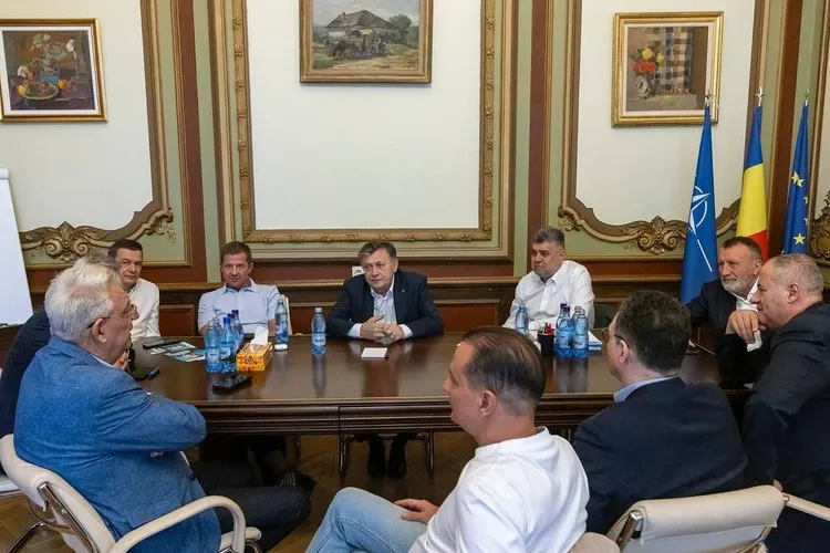 Coaliția PNL-PSD-UDMR, certuri din cauza votului (sursa: Facebook/Crin Antonescu)