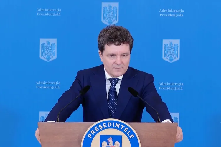 Nicușor Dan îl critică pe Bolojan (sursa: Facebook/Nicușor Dan)