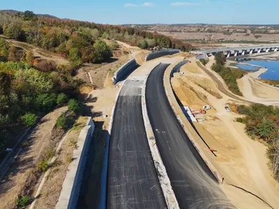 Coșmarul unei autostrăzi începute în 2004 de Bechtel se apropie de final: Suplacu de Barcău-Chiribiș, „probabil” gata în noiembrie