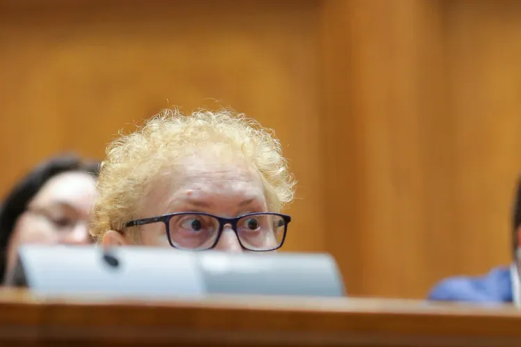 Clienta PSD, Renate Weber, Avocat al Poporului, atacă la CCR neplata primei zile de concediu medical Foto: Inquam/George Calin