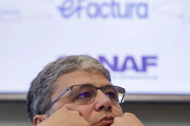 Noi reguli pentru e-factura, bonuri fiscale (sursa: Inquam Photos/Octav Ganea)