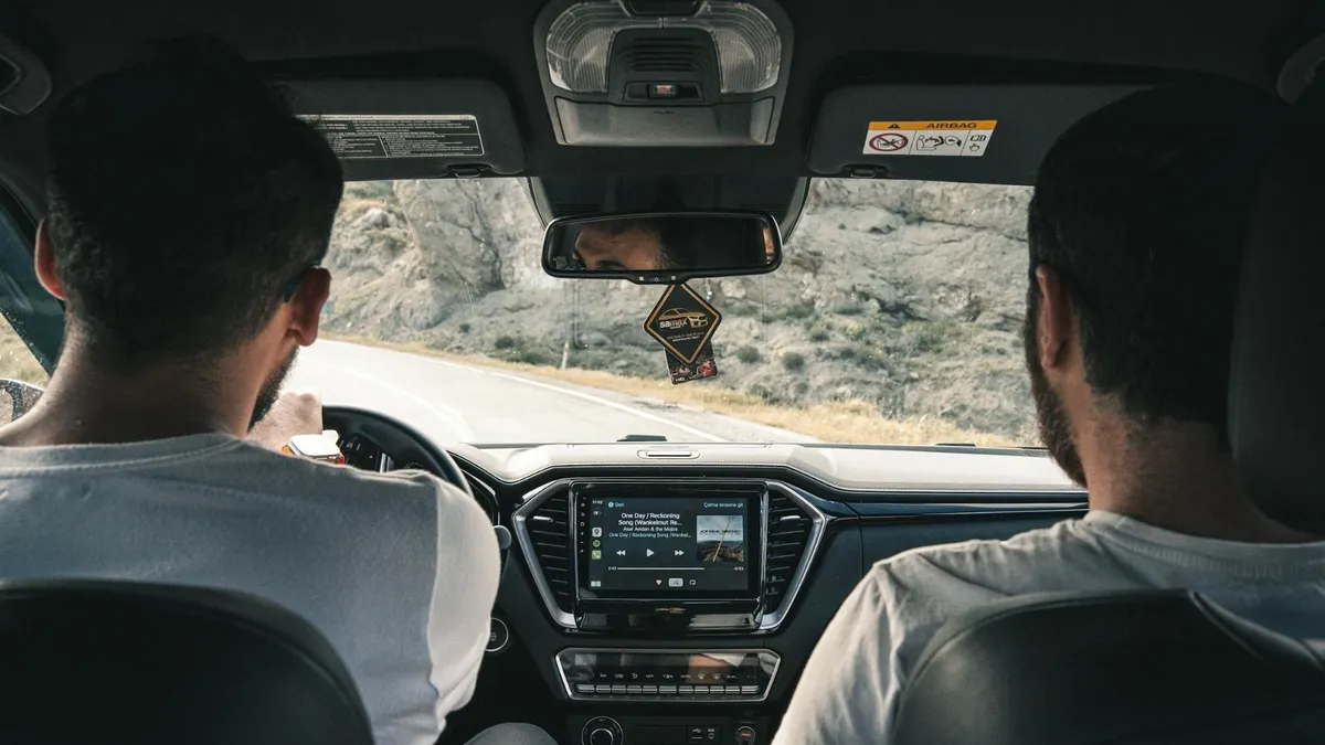 Pasager, într-o mașină cu șofer beat (sursa: Pexels/M.Emin BİLİR)