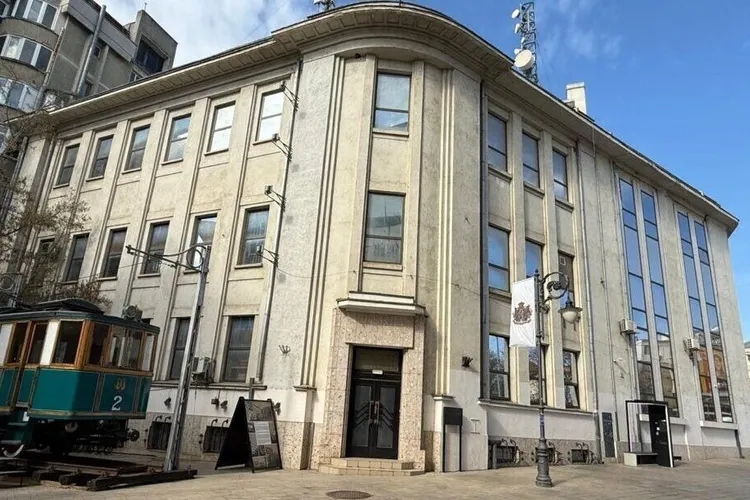 Clădire emblematică, vândută de o companie (sursa: ziaruldeiasi.ro)