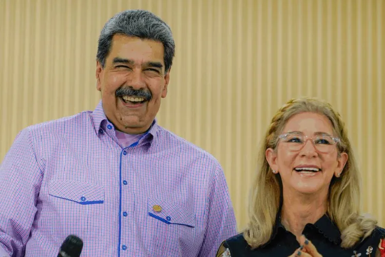 Maduro și soția sa au fost capturați de forțele americane și scoși din Venezuela (sursa: Facebook/Nicolás Maduro)