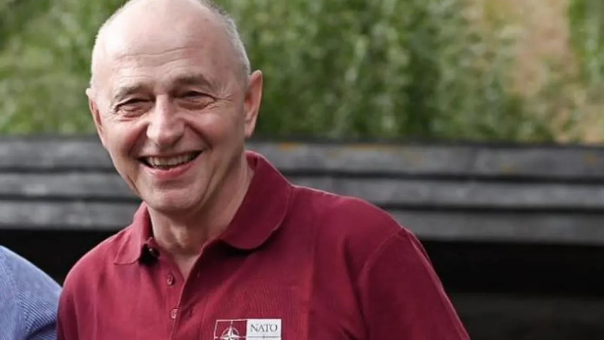 Geoană îi urează sănătate Regelui Mihai (sursa: Facebook/Mircea Geoana)