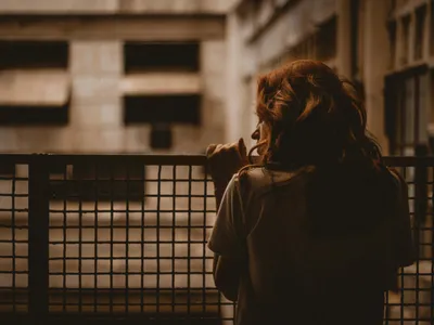 Femeie achitată după înjunghierea soțului agresor (sursa: Pexels/Maycon Marmo)