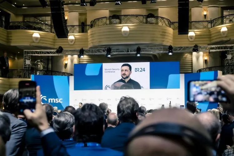 Zelenski denunță presiuni înaintea negocierilor pentru pace (sursa: securityconference.org)