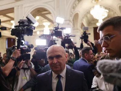 Bolojan are dubii în legătură cu momentele în care Grindeanu chiar muncește Foto: Inquam/Octav Ganea