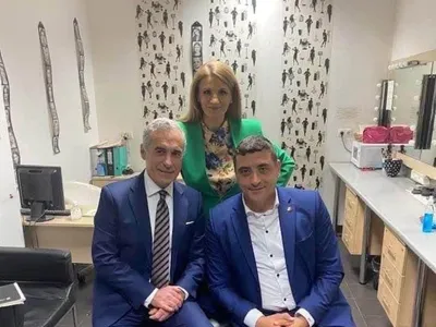 AUR l-a trădat pe Georgescu, nu boicotează alegerile, și o susține pe Anca Alexandrescu Foto: Facebookj