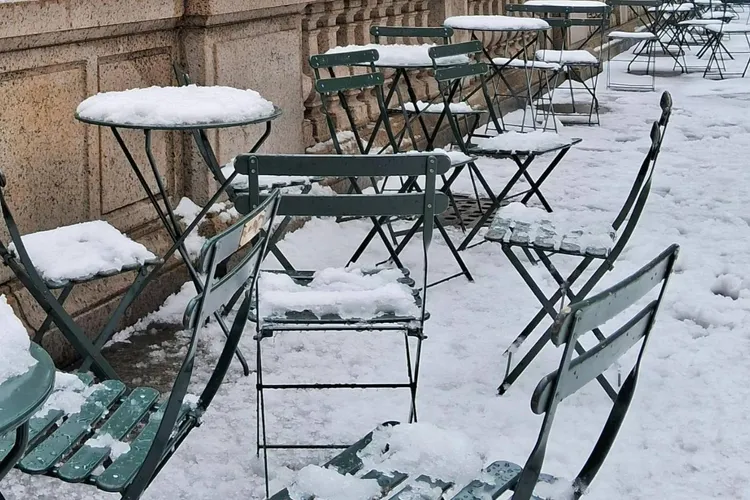 Vreme capricioasă în februarie, avertizează ANM (sursa: Pexels/Sandra Mariela Sierra)