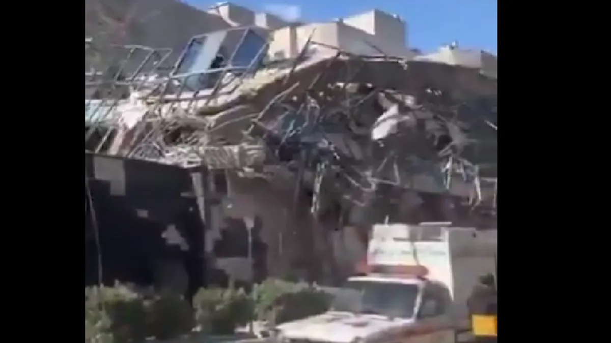 Israelul a lovit clădirea unde se reunise consiliul care trebuia să aleagă succesorul lui Khamenei Foto: Captură video