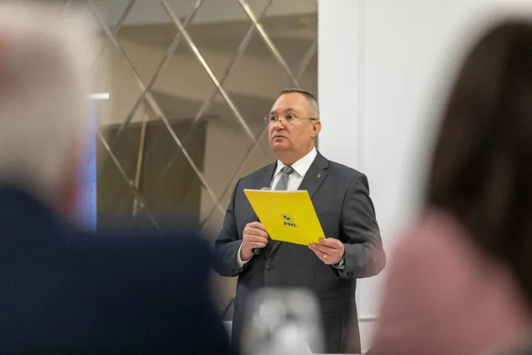 Discuţiile pe rotativa guvernamentală vor fi reluate după ce se rezolva greva din Educatie, spune premierul Ciucă Foto: Facebook