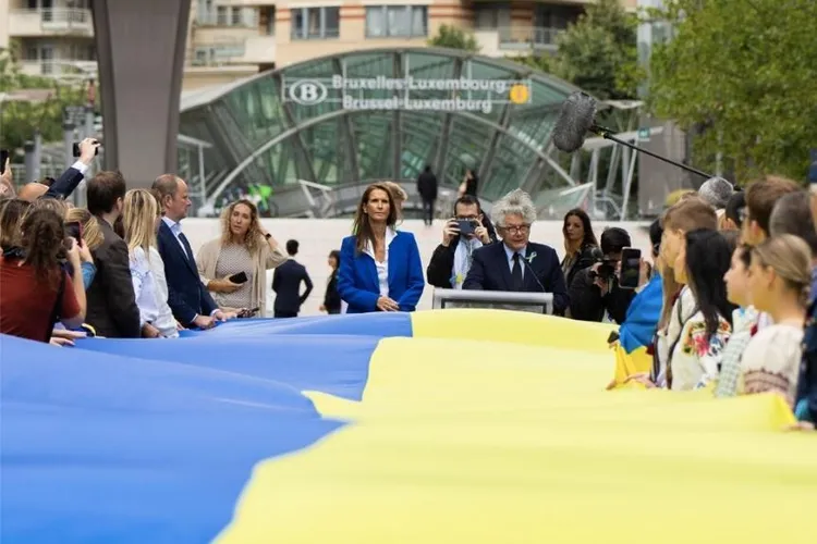 UE împrumută Ucraina, 35 miliarde euro (sursa: Facebook/European Commission)