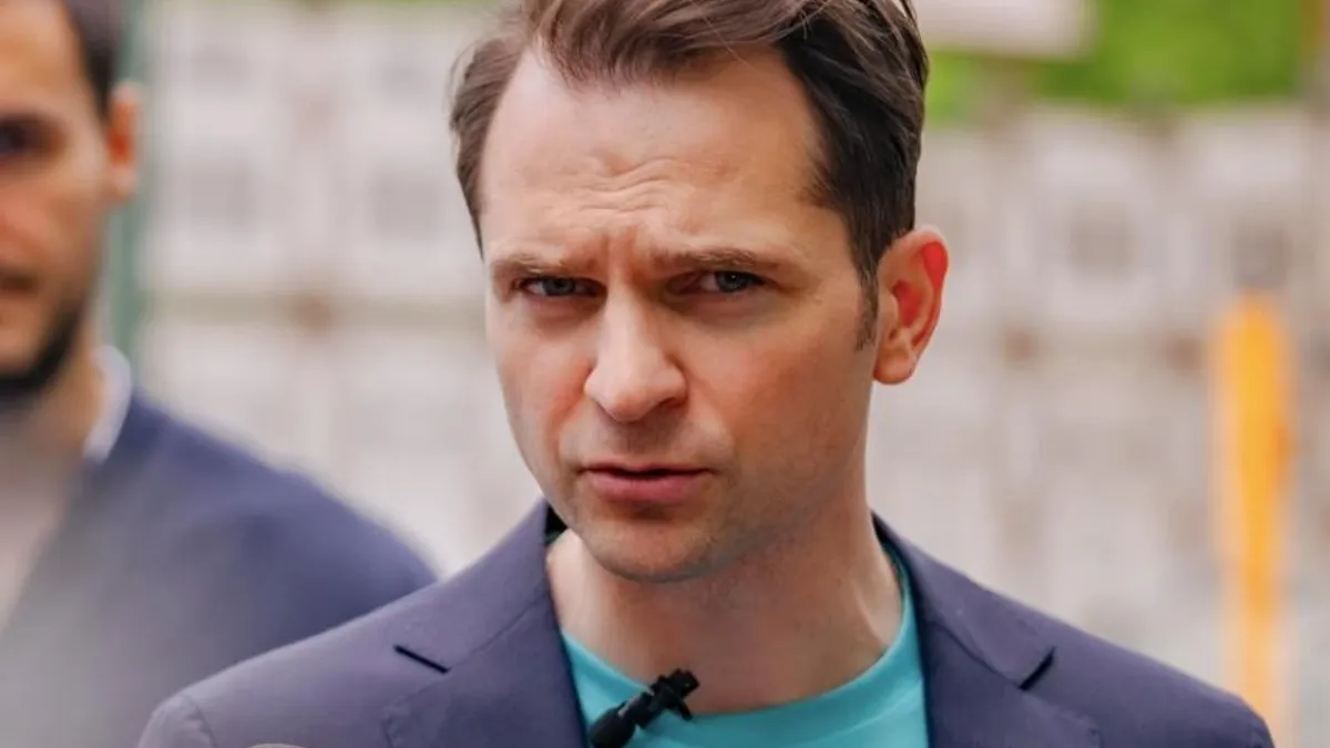 Burduja reclamă prețul mare al energiei (sursa: Facebook/Sebastian Burduja)