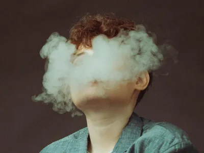 Țigările electronice, interzise minorilor (sursa: Pexels/Vinh Chế)