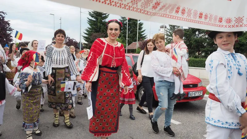 Ministrul Bucura-Oprescu schimbă mașinile de lux Foto: Facebook