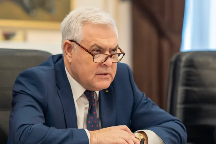 Ultimul mare "tun" al ministrului Tîlvăr: un sistem antiaerian de 2,2 miliarde de euro (sursa: Facebook/Angel Tîlvăr)