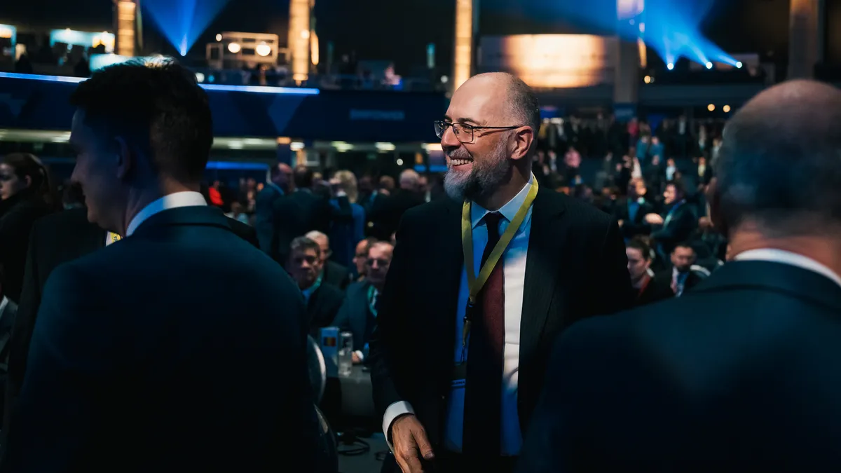 Fostul președinte UDMR Marko Bela desființează conducerea lui Kelemen Hunor Foto: Facebook