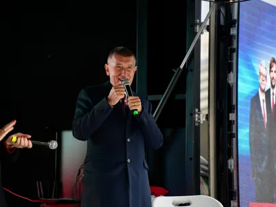 Cehia nu va mai trimite arme Ucrainei (sursa: Facebook/Andrej Babiš)