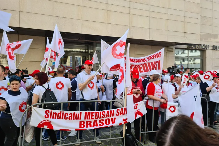 Creşterea salariilor îmbunătăţeşte calitatea serviciilor medicale Foto: Sanitas